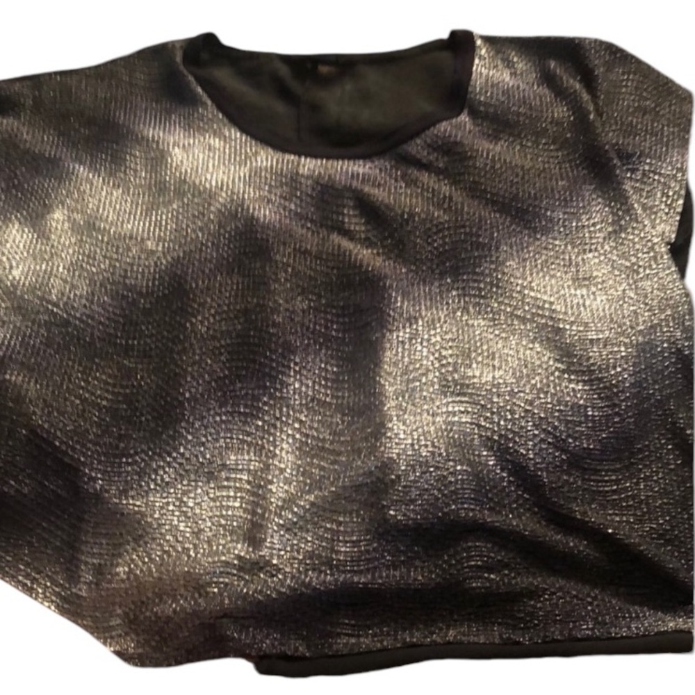 Zenobia black & silver metallic fits 14-16 lightweight sleeveless top size LG-XL
